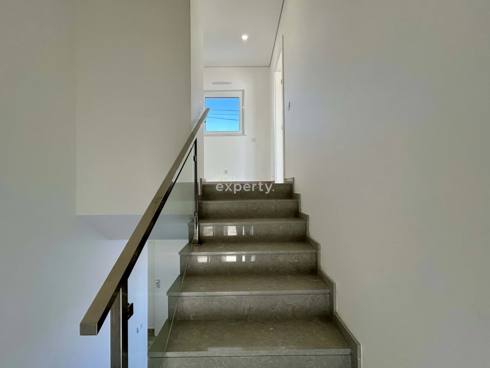 Moradia T4 para Venda em Altura Foto 30