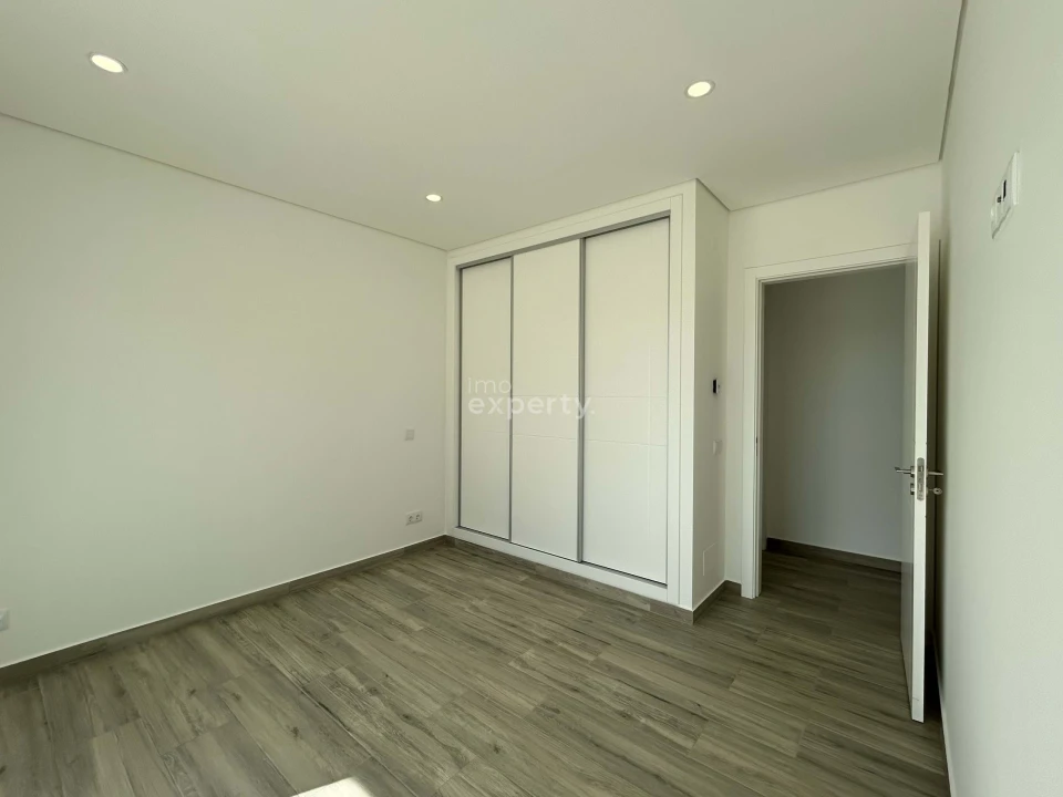 Moradia T4 para Venda em Altura Foto 22