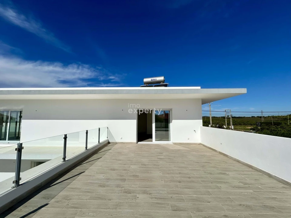 Moradia T4 para Venda em Altura Foto 4