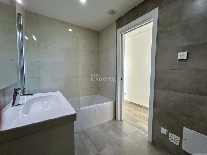 Moradia T4 para Venda em Altura Foto 18