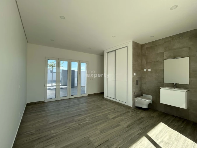 Moradia T4 para Venda em Altura Foto 28