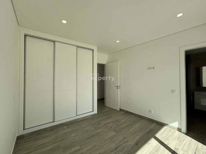 Moradia T4 para Venda em Altura Foto 21