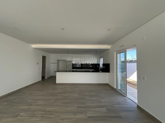 Moradia T4 para Venda em Altura Foto 8