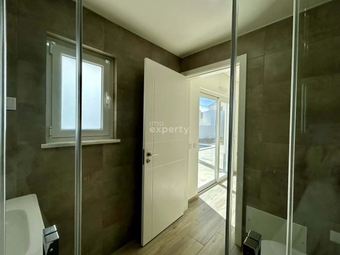 Moradia T4 para Venda em Altura Foto 25