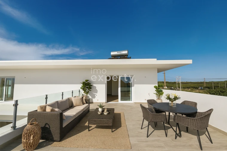 Moradia T4 para Venda em Altura Foto 3