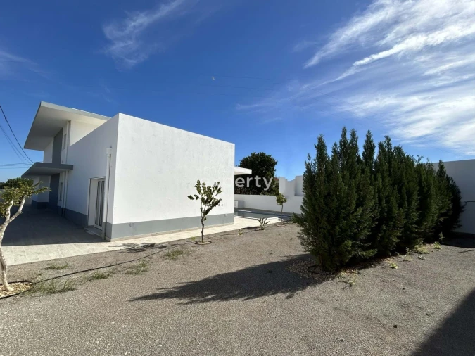 Moradia T4 para Venda em Altura Foto 6