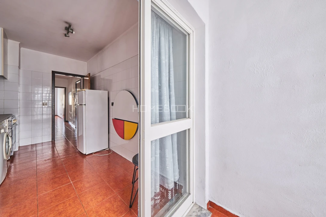 Apartamento T1 para Venda em Carnaxide e Queijas Foto 8