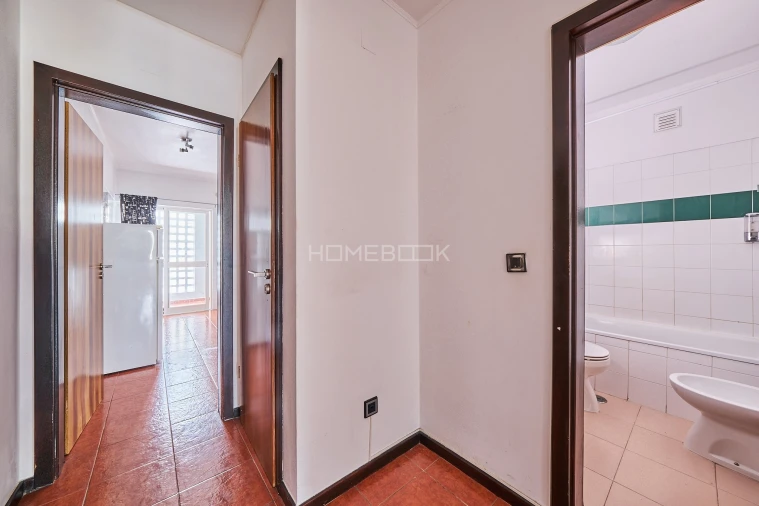 Apartamento T1 para Venda em Carnaxide e Queijas Foto 4