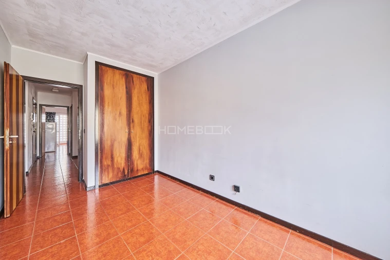 Apartamento T1 para Venda em Carnaxide e Queijas Foto 12