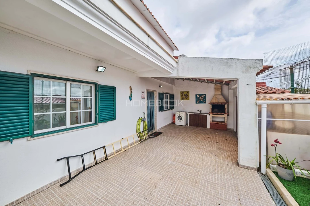 Moradia T2 para Venda em Camarate, Unhos e Apelação Foto 11