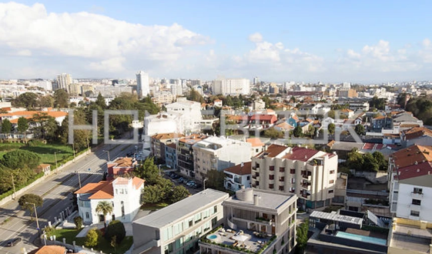Apartamento T3 para Venda em Lordelo do Ouro e Massarelos Foto 2