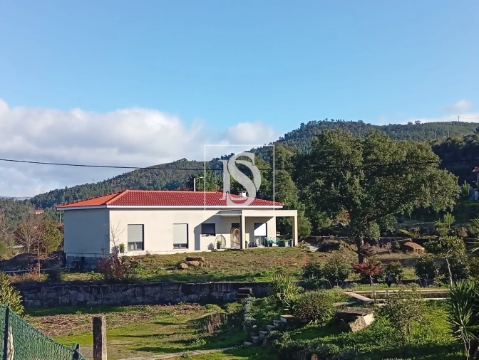 Moradia T3 para Venda em Atei Foto 12