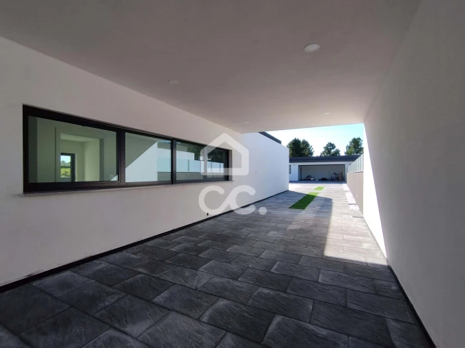 Moradia T4 para Venda em Bustelo Foto 7