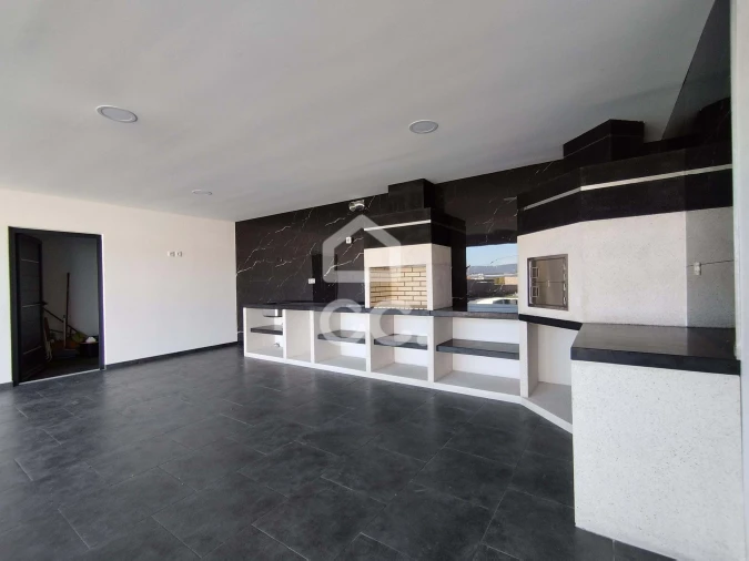 Moradia T4 para Venda em Bustelo Foto 34