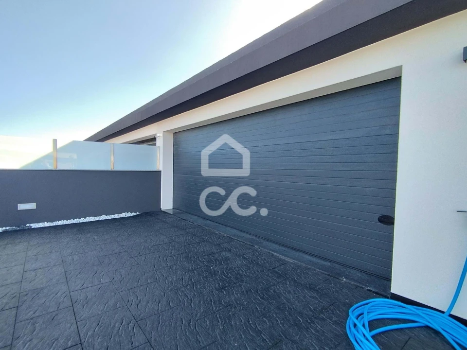 Moradia T4 para Venda em Bustelo Foto 11