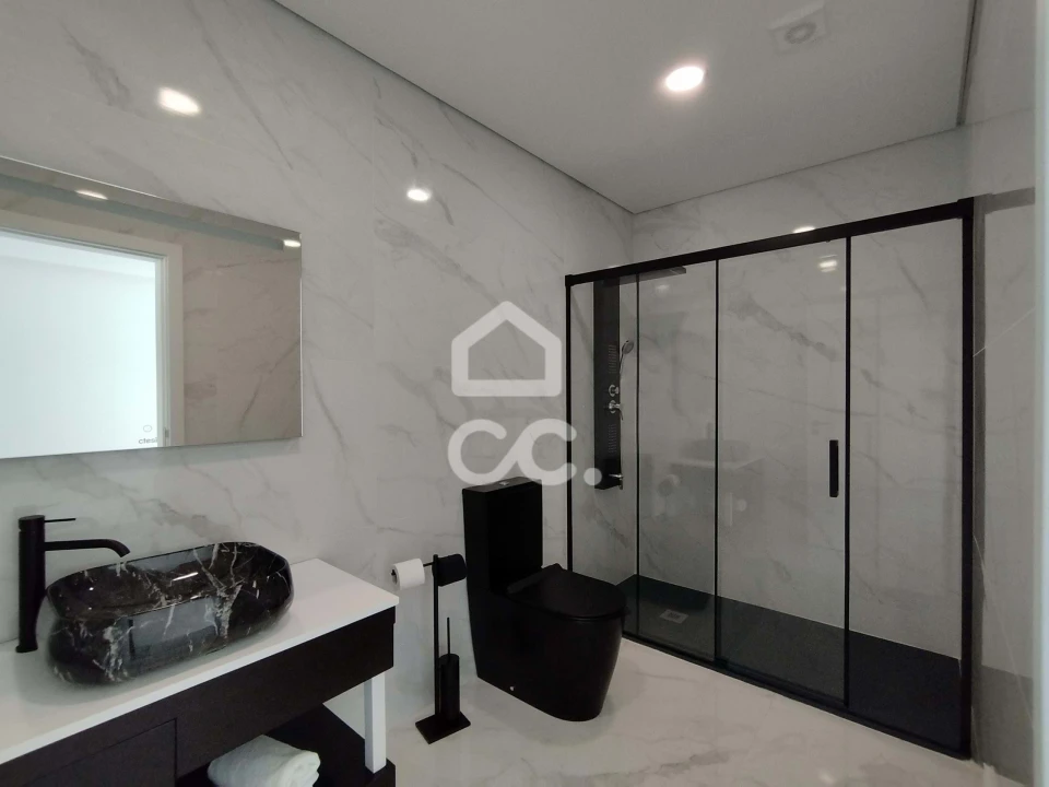 Moradia T4 para Venda em Bustelo Foto 5