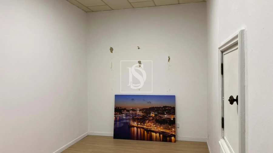 Negócio para Venda em Santo Tirso, Couto (Santa Cristina e São Miguel) e Burgães Foto 10