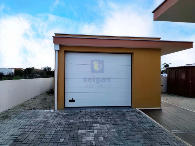 Moradia T4 para Venda em Alhos Vedros Foto 4