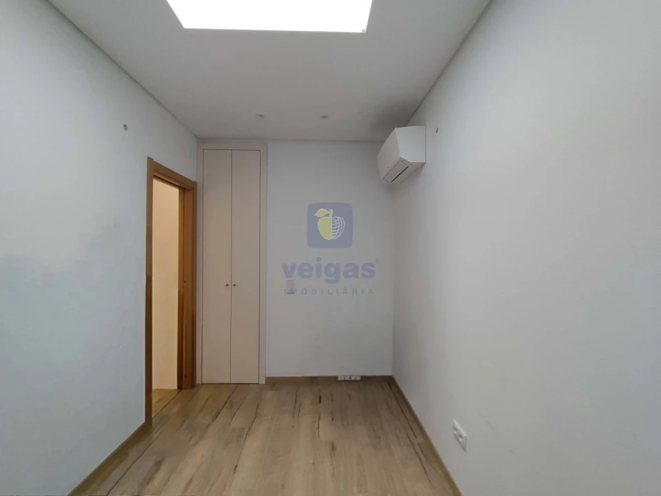 Moradia T4 para Venda em Alhos Vedros Foto 16