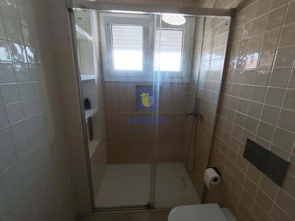 Moradia T4 para Venda em Alhos Vedros Foto 12