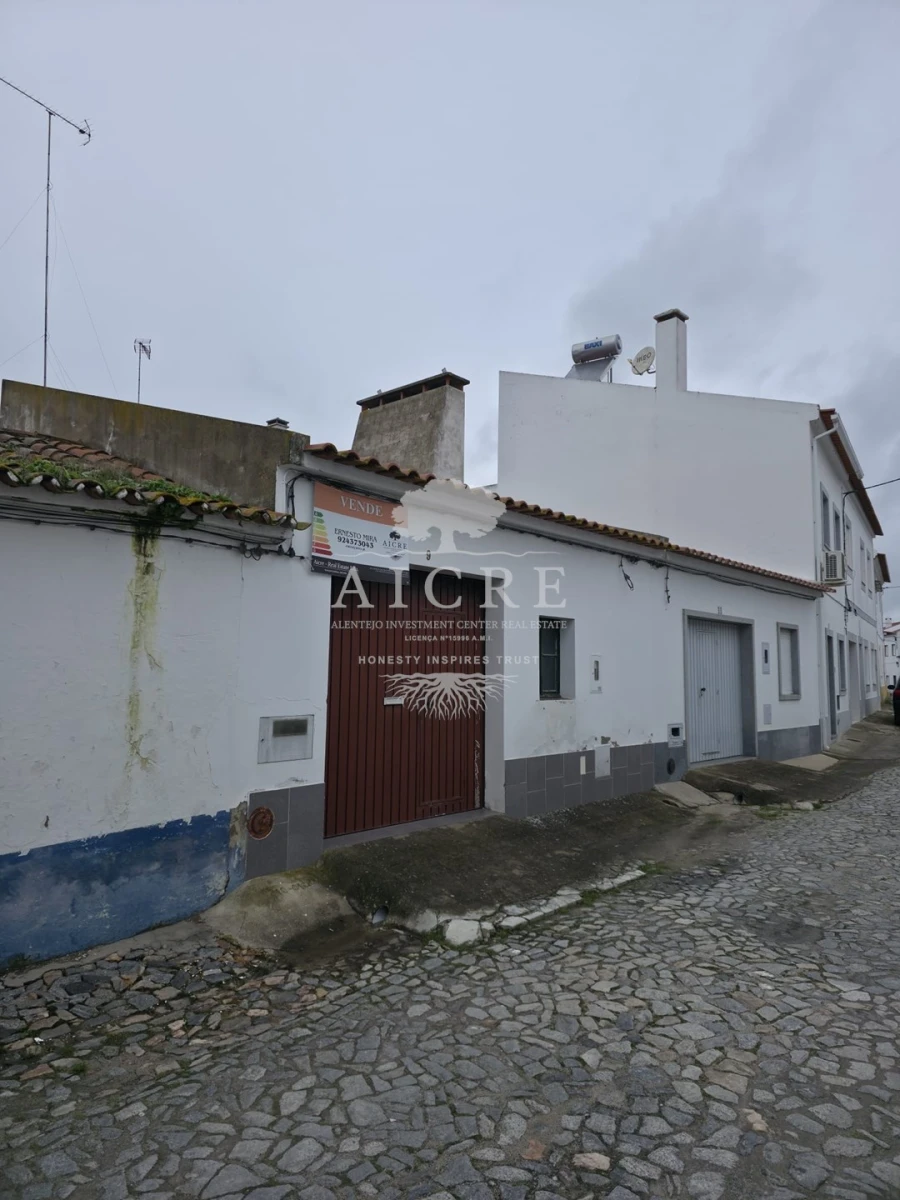 Moradia T2 para Venda em São Manços e São Vicente do Pigeiro Foto 2