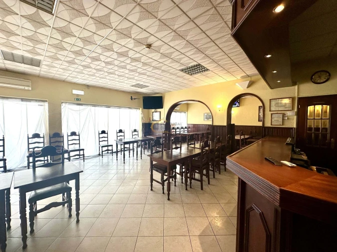 Negócio para Venda em Albufeira e Olhos de Água