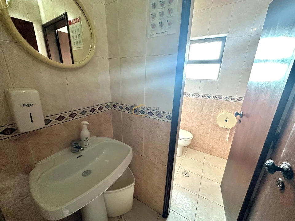 Negócio para Venda em Albufeira e Olhos de Água Foto 17