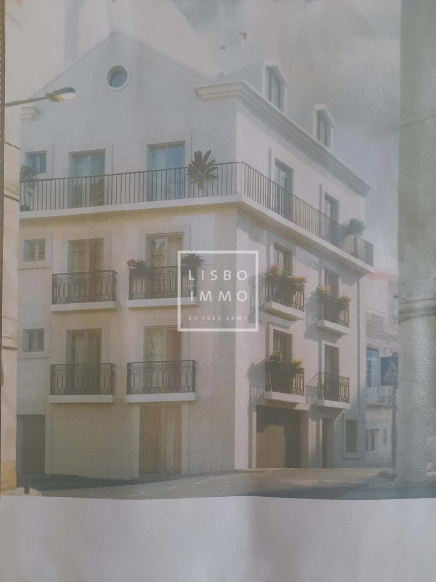 Moradia T4 para Venda em Misericórdia Foto 3