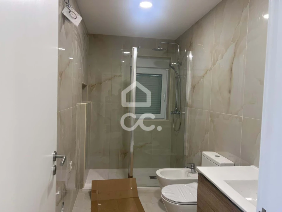 Moradia T2 para Venda em Mujães Foto 6