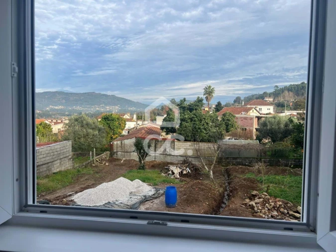 Moradia T2 para Venda em Mujães Foto 13