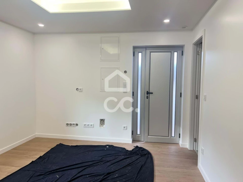 Moradia T2 para Venda em Mujães Foto 4