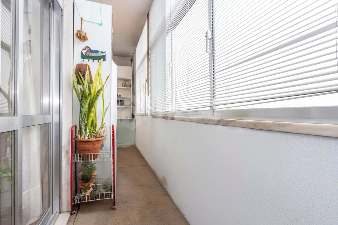 Apartamento T4 para Venda em Venteira Foto 30