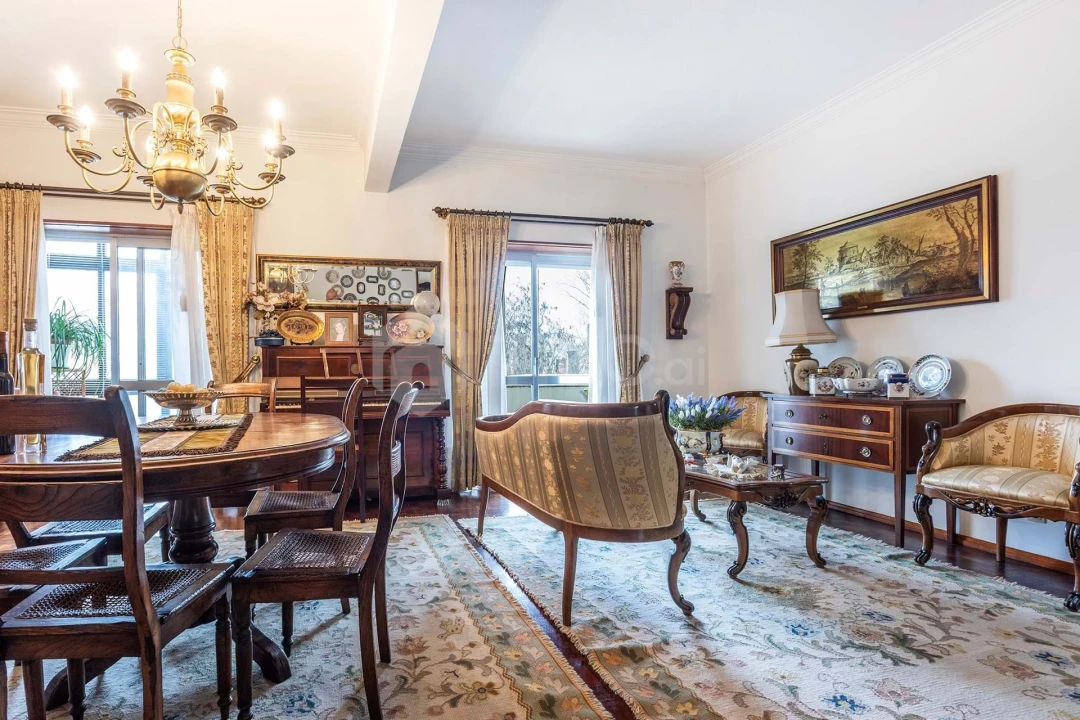 Apartamento T4 para Venda em Venteira Foto 7