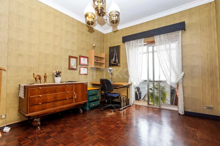 Apartamento T4 para Venda em Venteira Foto 4