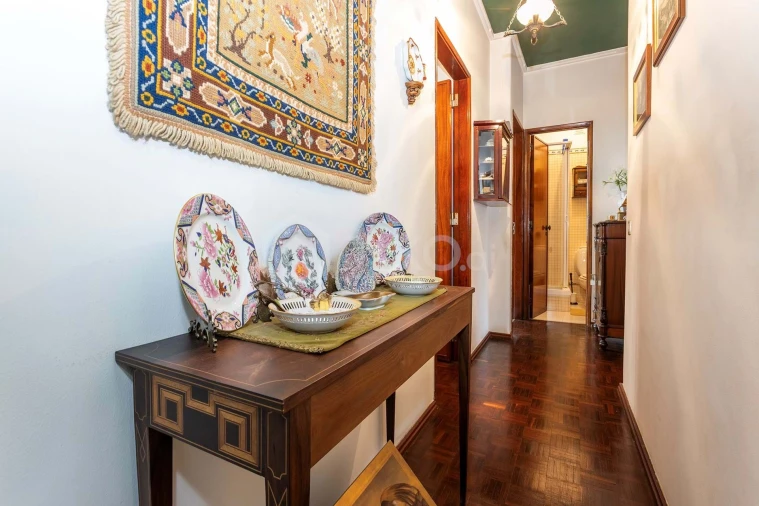 Apartamento T4 para Venda em Venteira Foto 24
