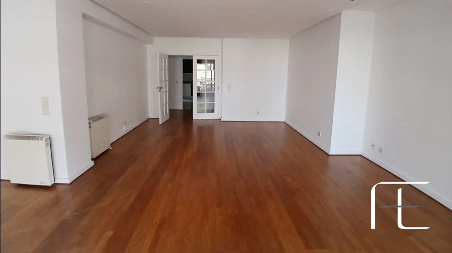 Apartamento T4 para Venda em Aldoar, Foz do Douro e Nevogilde Foto 4