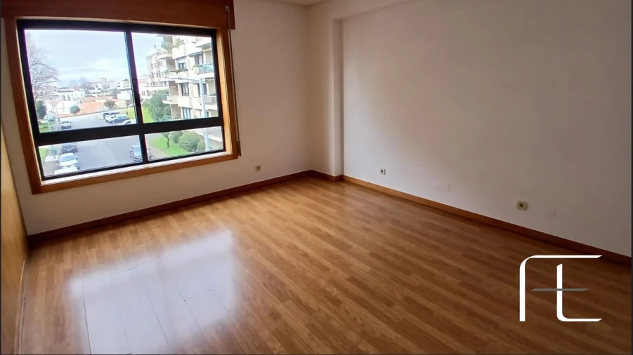 Apartamento T4 para Venda em Aldoar, Foz do Douro e Nevogilde Foto 9