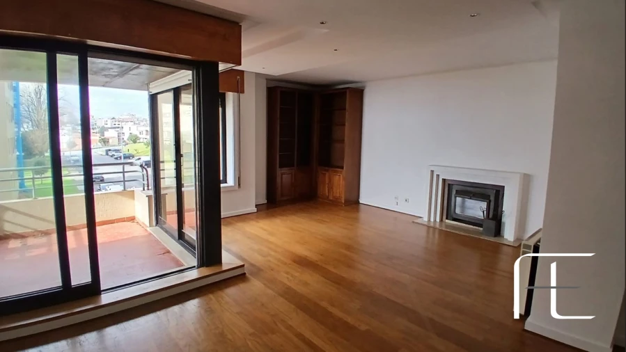 Apartamento T4 para Venda em Aldoar, Foz do Douro e Nevogilde Foto 5