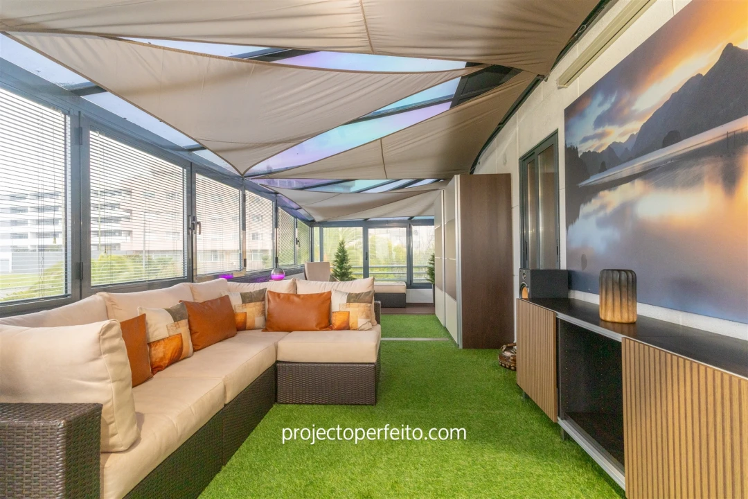 Apartamento T1 para Venda em Mafamude e Vilar do Paraíso Foto 1