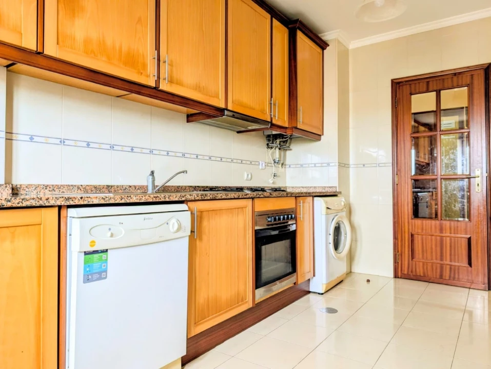 Apartamento T2 para Venda em São Bernardo Foto 2