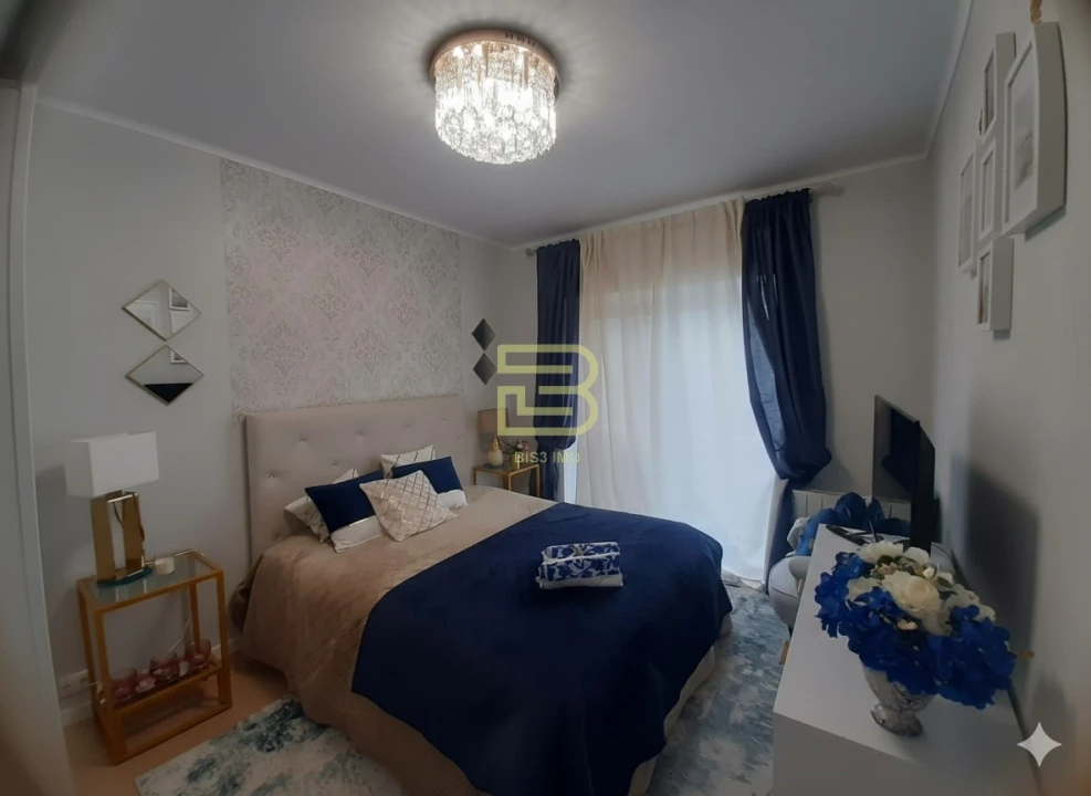 Apartamento T4 para Venda em Arvore Foto 3