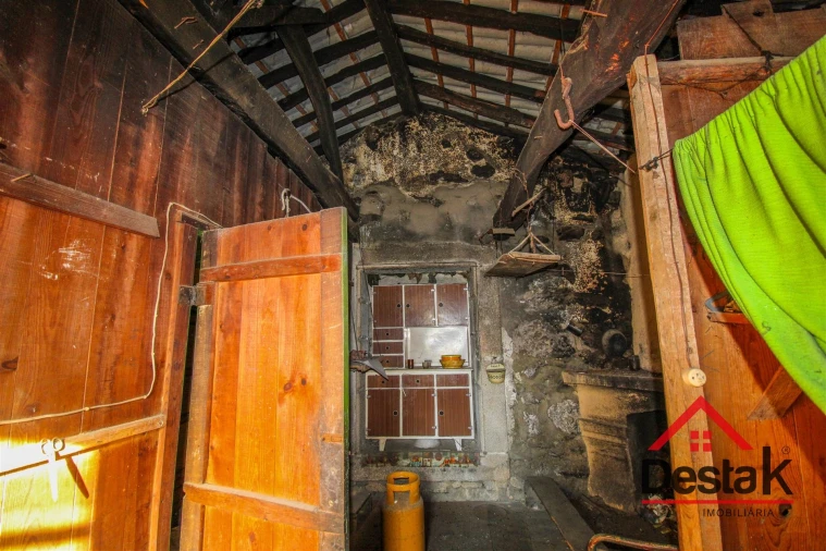 Moradia T2 para Venda em Boa Aldeia, Farminhão e Torredeita Foto 16