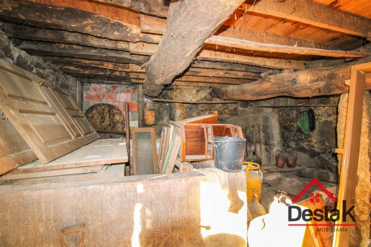 Moradia T2 para Venda em Boa Aldeia, Farminhão e Torredeita Foto 5