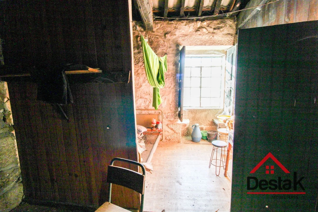 Moradia T2 para Venda em Boa Aldeia, Farminhão e Torredeita Foto 12