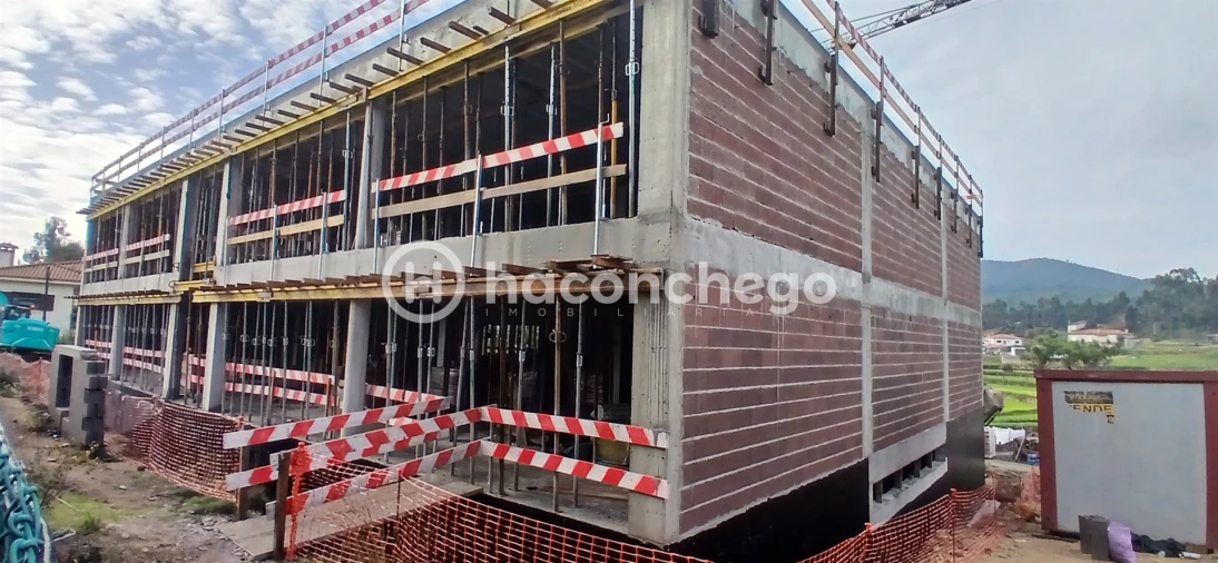 Apartamento T2 para Venda em Abade de Neiva Foto 11