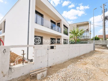 Apartamento T2 para Venda em Galegos (Santa Maria)