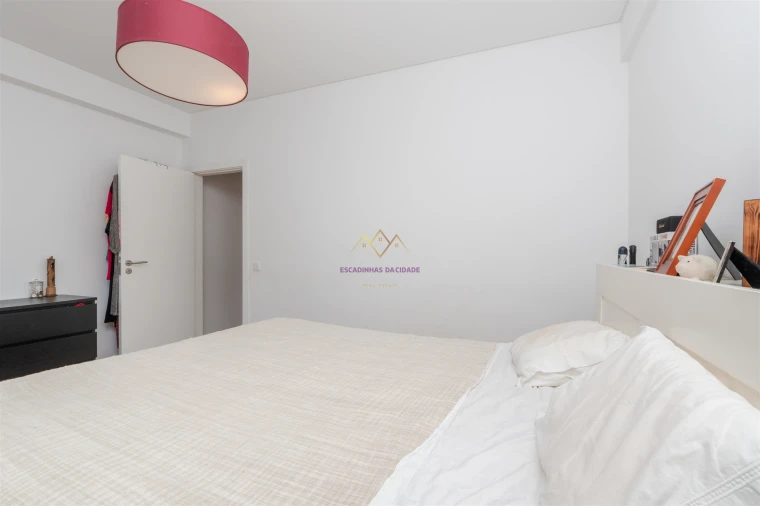 Apartamento T5 para Venda em Carnaxide e Queijas Foto 17