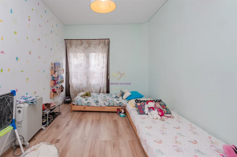Apartamento T5 para Venda em Carnaxide e Queijas Foto 22