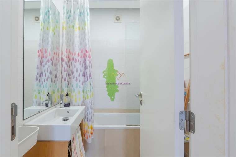 Apartamento T5 para Venda em Carnaxide e Queijas Foto 19