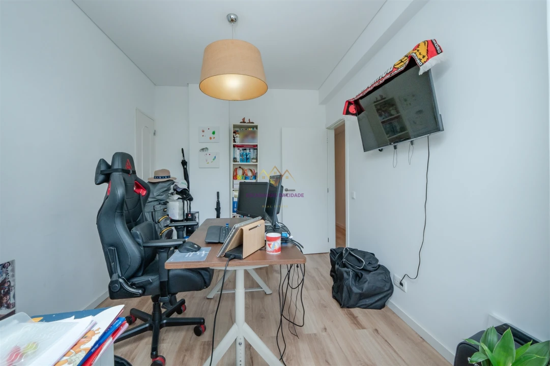 Apartamento T5 para Venda em Carnaxide e Queijas Foto 26